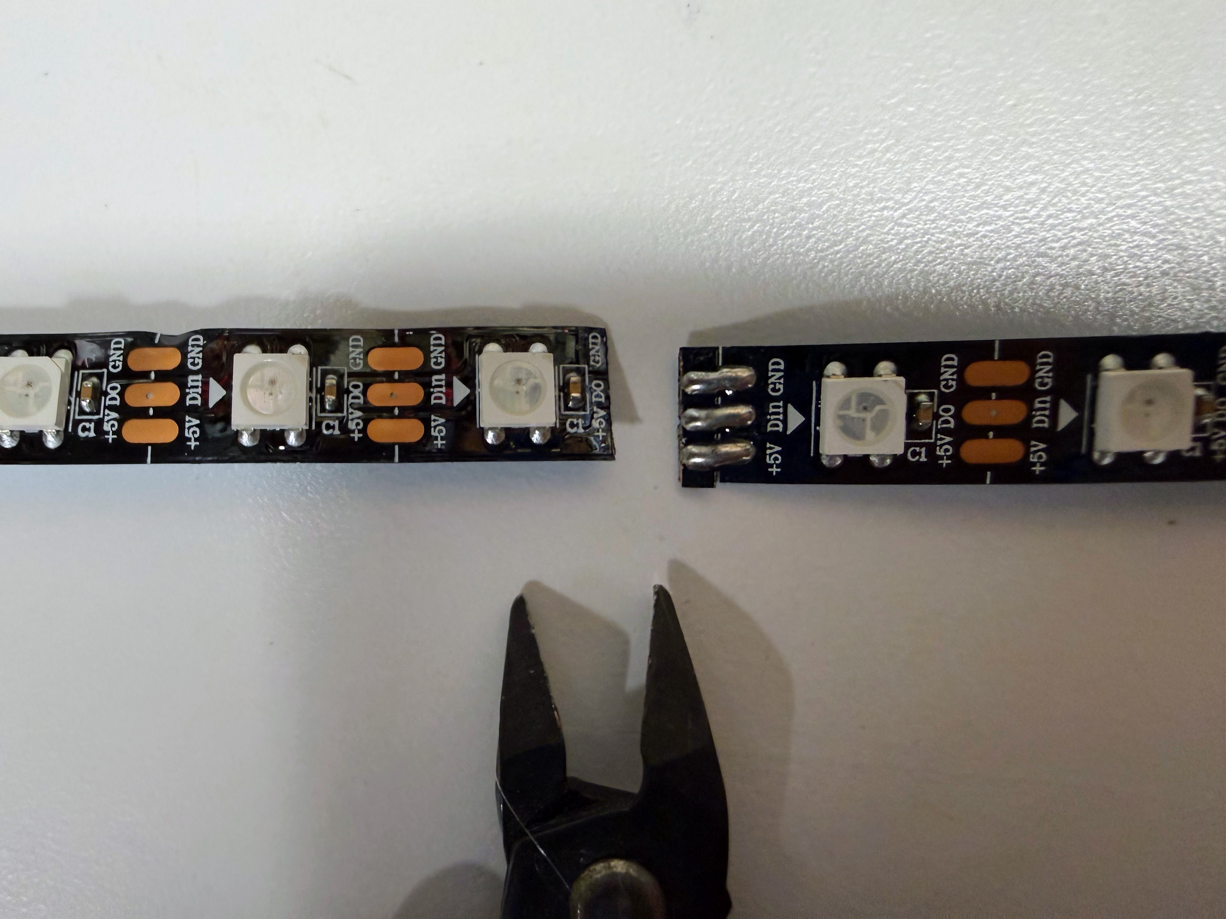Where to cut the 1-meter strip at the 30-pixel halfway point